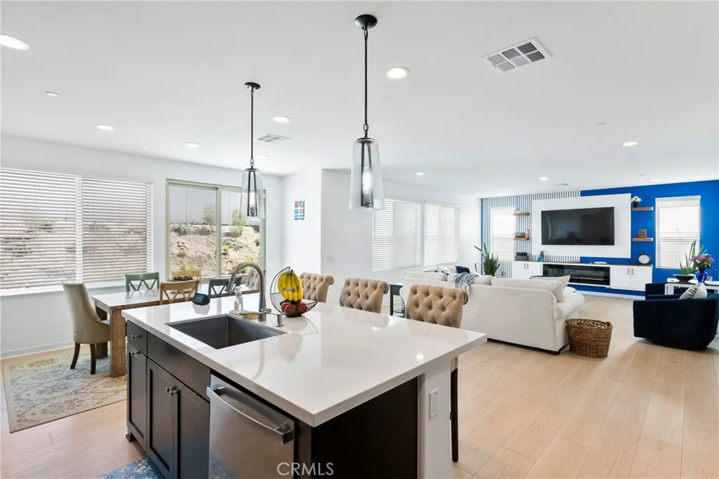 29692 Bonneville, Menifee, California 92596 home-pic-19